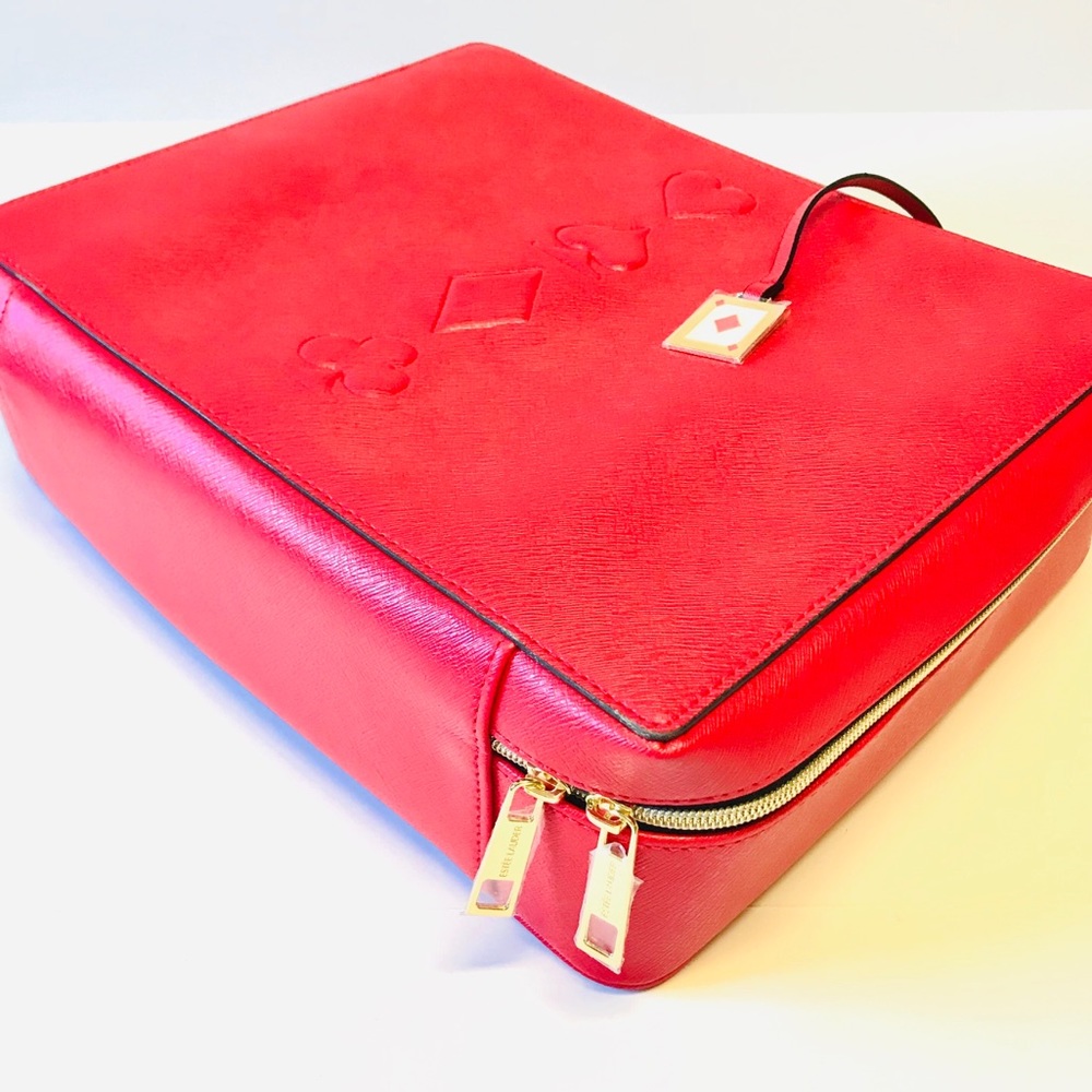 🍒 Estee Lauder Red Cosmetic Case